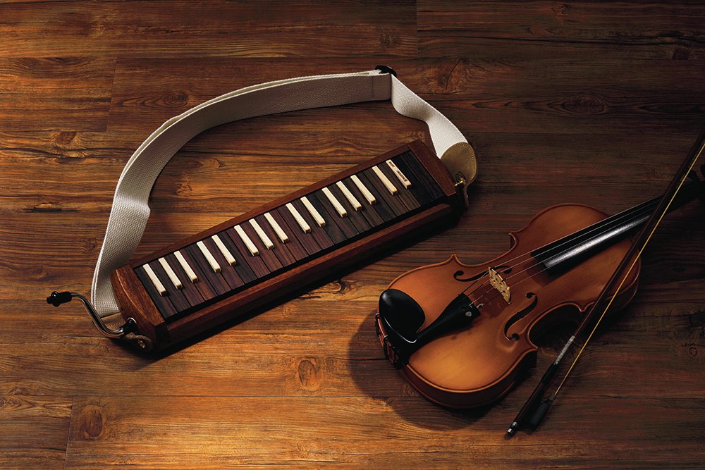 Amazon | SUZUKI スズキ 木製鍵盤ハーモニカ W-37 | ハーモニカ | 楽器